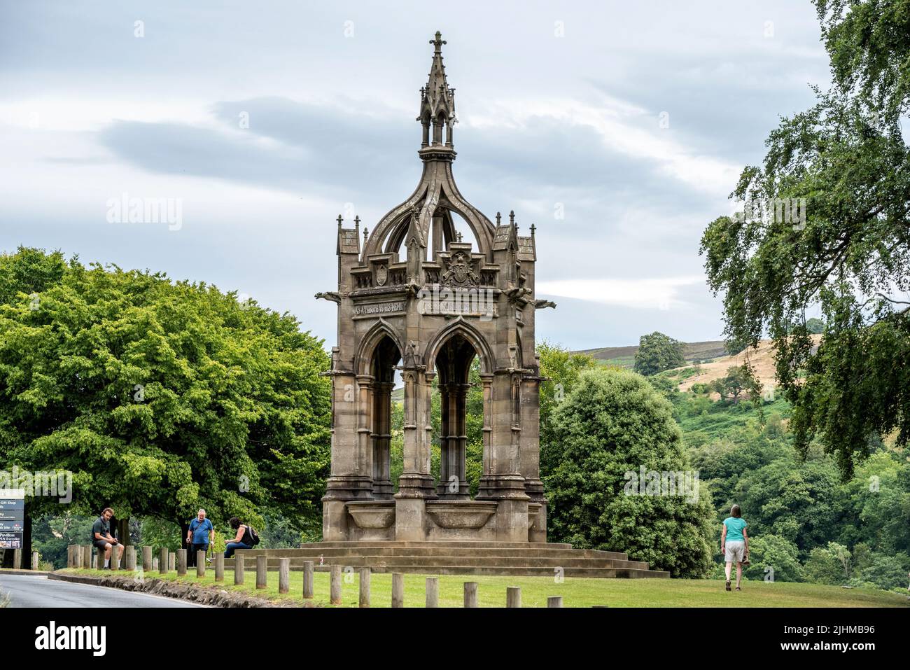 Yorkshire, 12th 2022 luglio: La fontana commemorativa Cavendish a Bolton Abbey, vicino Skipton Foto Stock