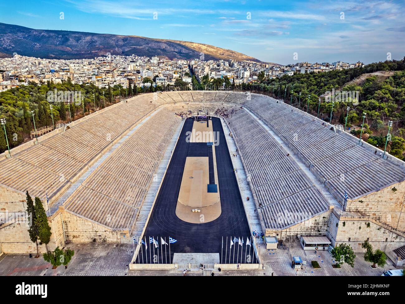 Vista aerea del Panathinaiko o Panathenaic Stadium, dove si sono svolte le prime Olimpiadi dei tempi moderni nel 1896. Atene, Grecia. Foto Stock
