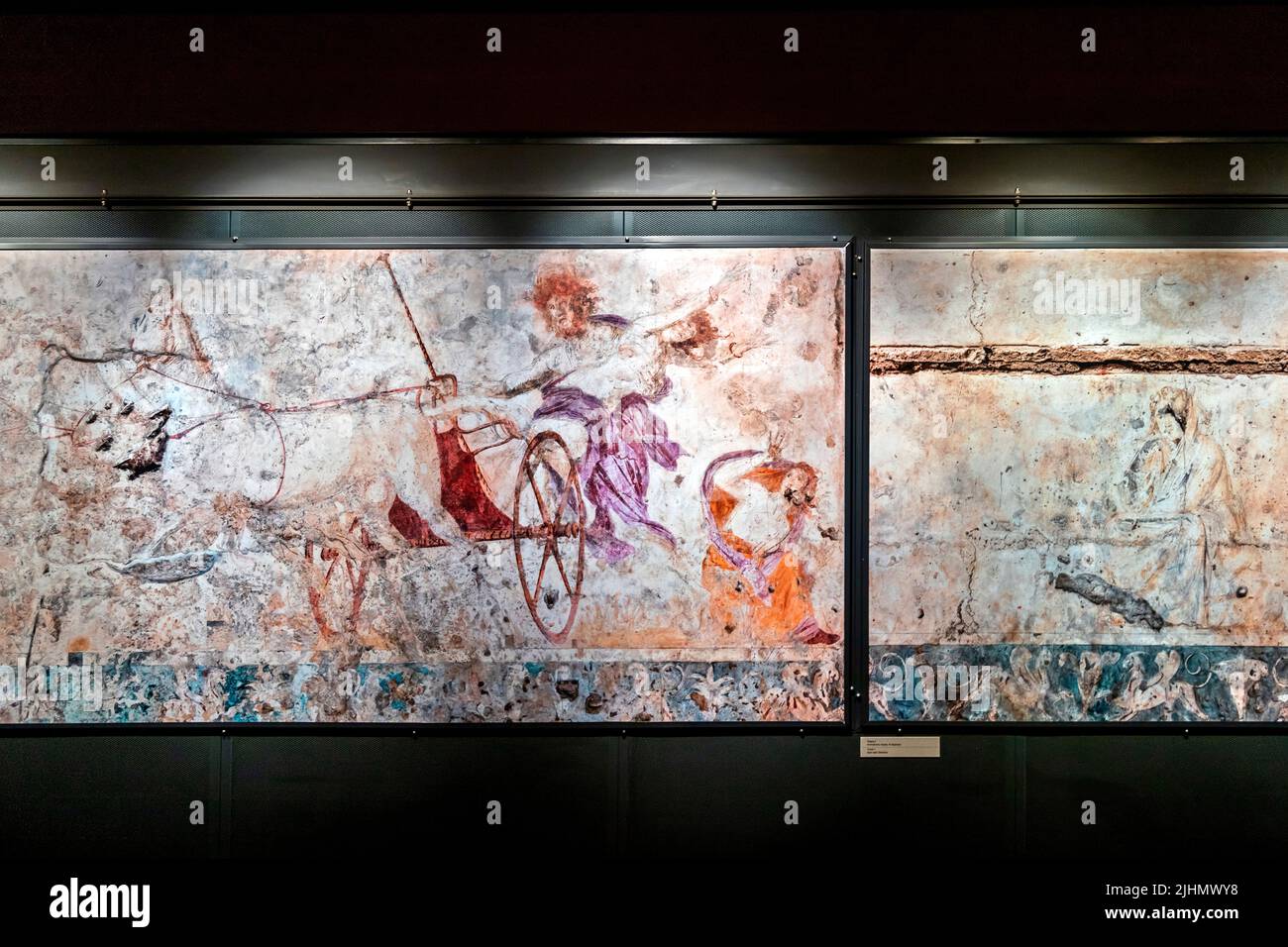 Antico affresco raffigurante il ratto di Persefone. Museo delle Tombe reali di Aigai (Aegae - Vergina), Imathia, Macedonia, Grecia. Foto Stock