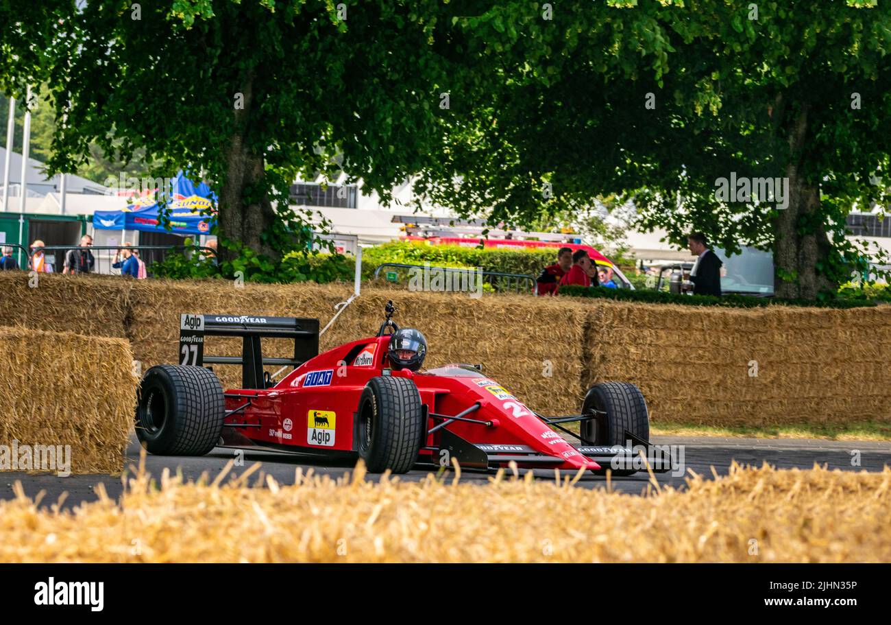 Una delle tante auto di formula al festival della velocità di Goodwood Foto Stock