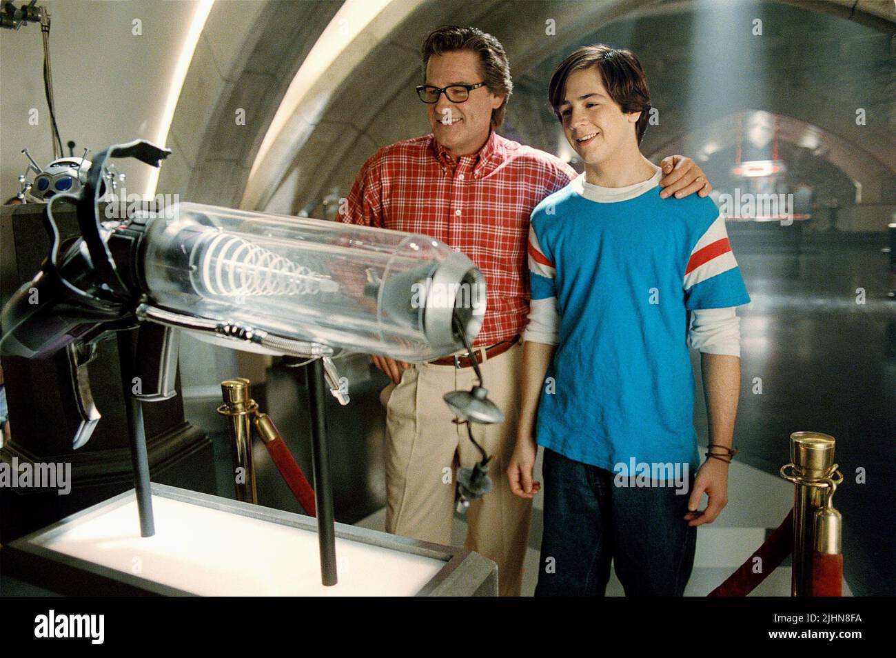 KURT RUSSELL, Michael Angarano, SKY HIGH, 2005 Foto Stock