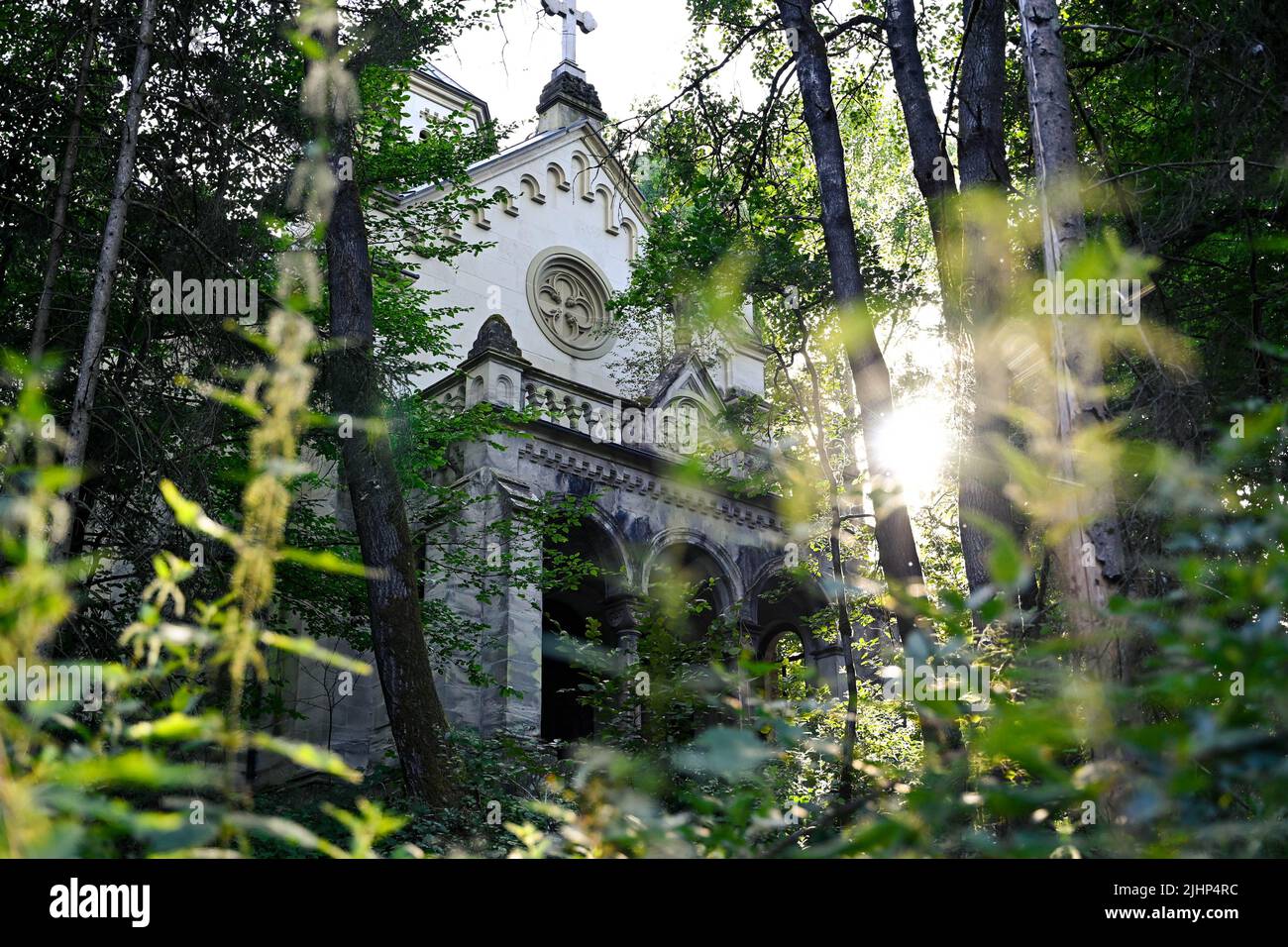 Mausoleo luogo perduto Germania Baviera Foresta Foto Stock