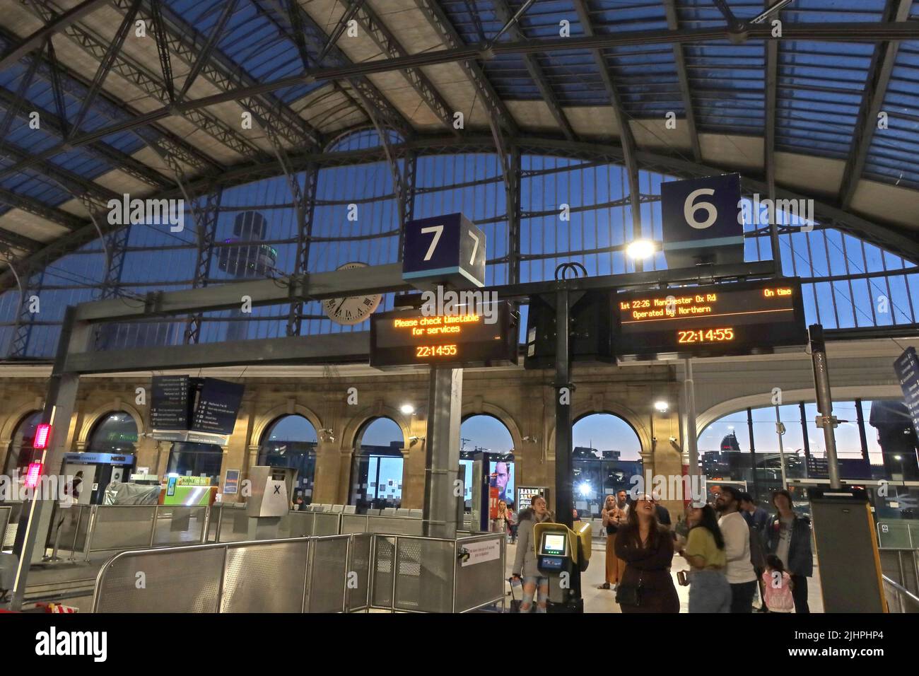 Liverpool Lime Street Station, di notte, Merseyside, Inghilterra, Regno Unito, L1 1JD Foto Stock