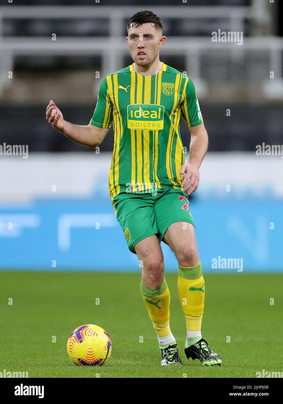 File photo datato 12-12-2020 di West Bromwich Albion Dara o'Shea che ha firmato un nuovo accordo a West Brom che lo vedrà rimanere al club fino all'estate del 2025. Data di emissione: Mercoledì 20 luglio 2022. Foto Stock