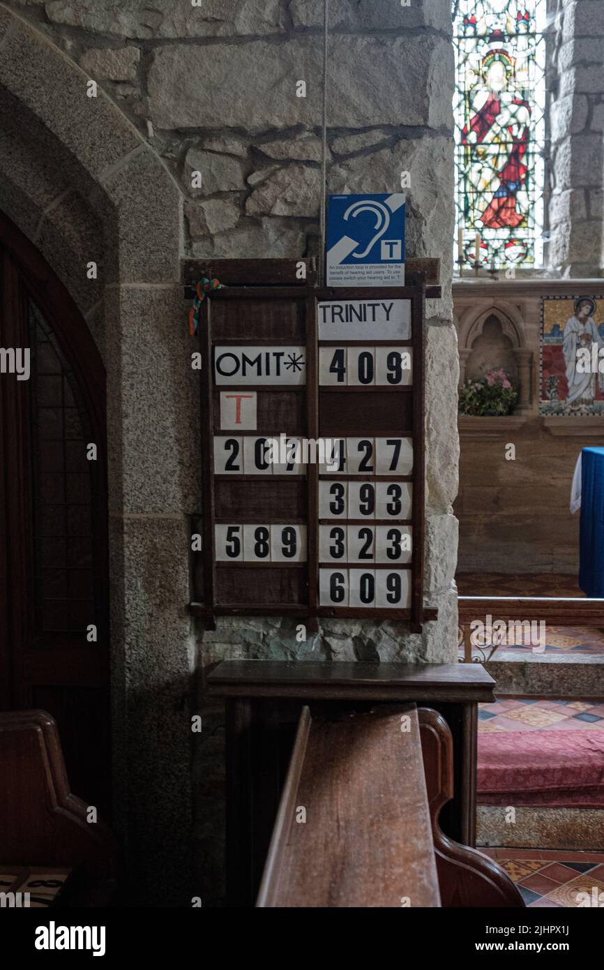 Interno della Chiesa evangelista di San Giovanni, Treslothan, Camborne, Cornovaglia Foto Stock