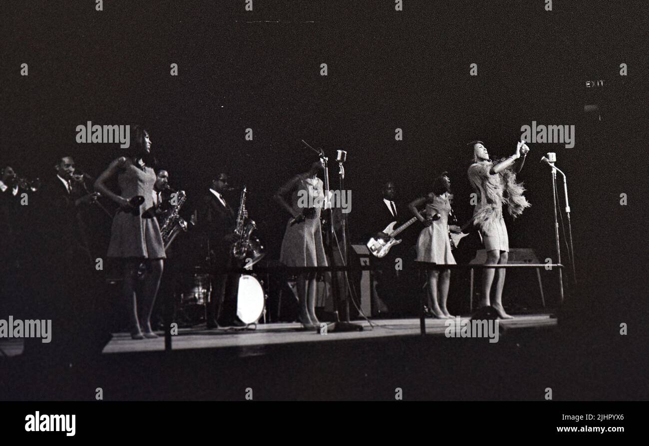 IKE E TINA TURNER come l'atto di apertura per il tour Rolling Stones 1966 UK Foto Stock