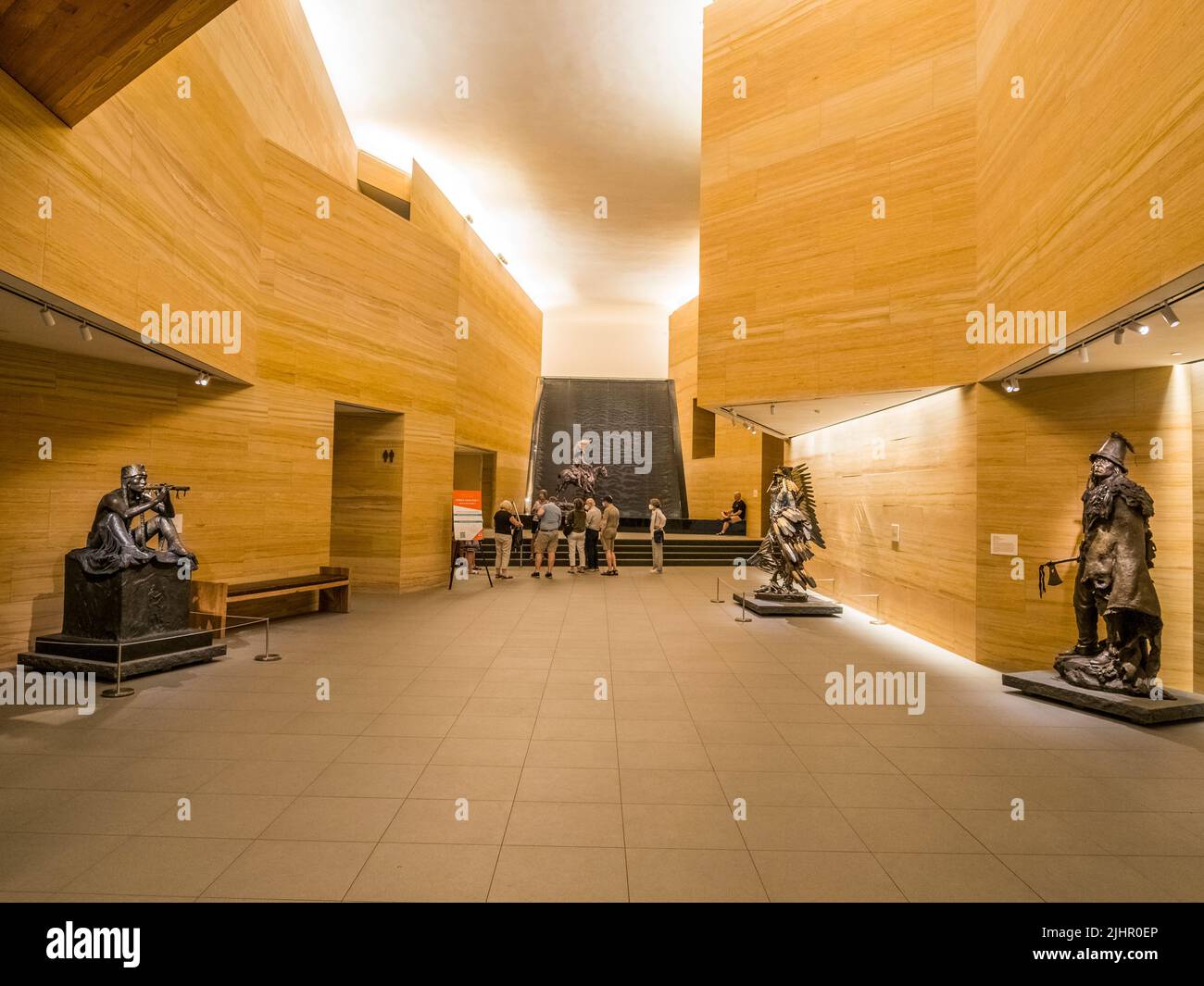 All'interno dello spazio espositivo del James Museum of Western & Wildlife Art a St Petersburg, Florida USA Foto Stock