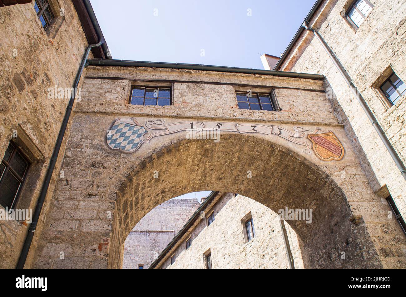 Il Castello di Burghausen a Burghausen, distretto di Altotting Land, alta Baviera, Germania, il 19 giugno, 2022. Il Castello di Burghausen è il castello più lungo co Foto Stock