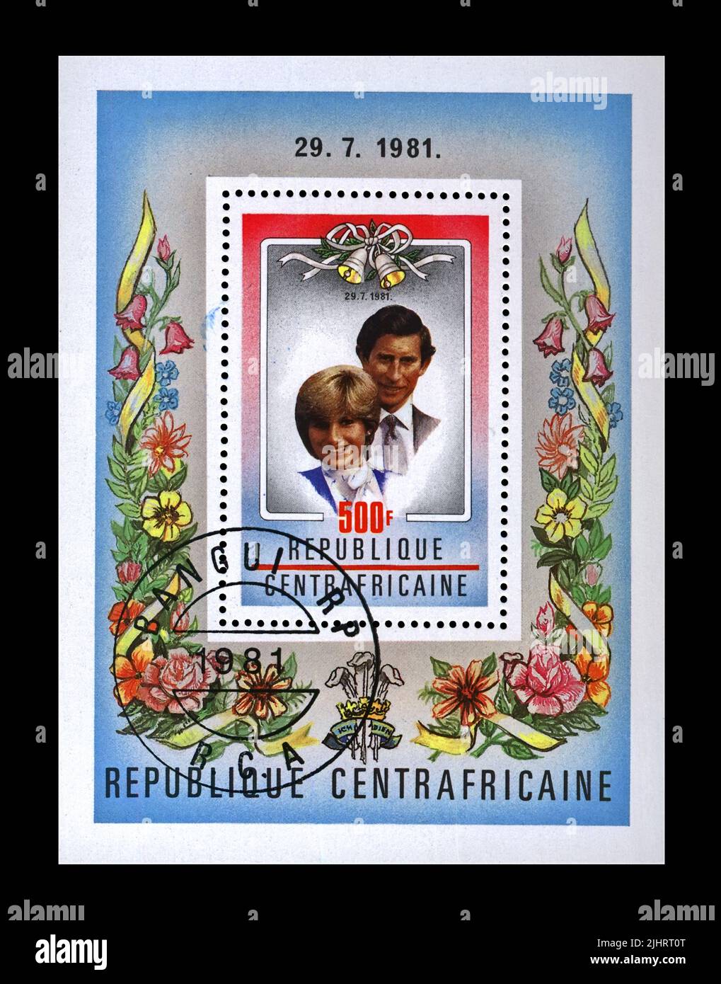 Principessa Diana Spencer e Principe Charles Royal Wedding. Matrimonio di Lady di. Cancellato timbro della REPUBBLICA CENTRAFRICANA (RCA) isolato su nero Foto Stock