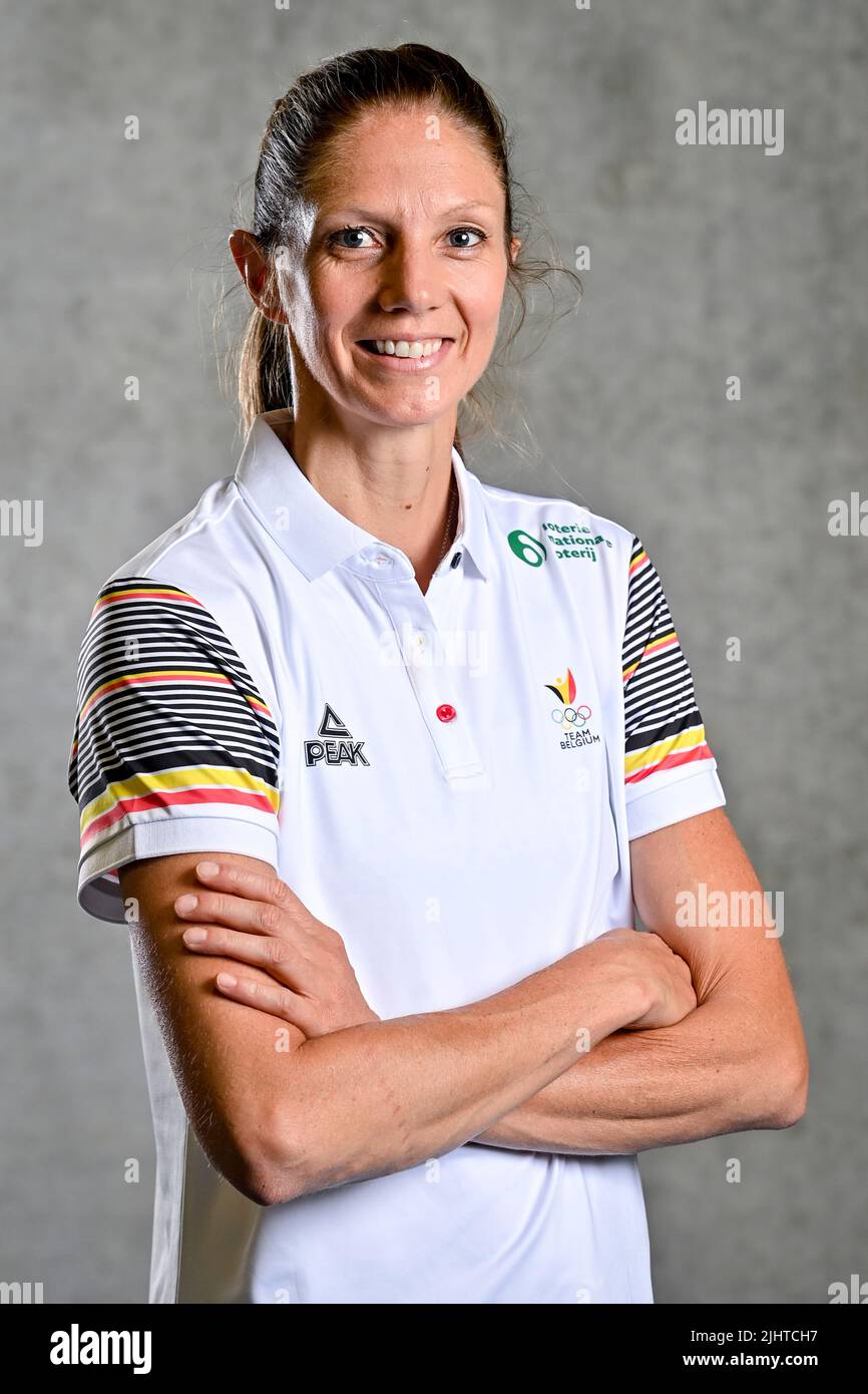 Angie Bland si pone durante un esercizio di team building per gli atleti che si sfidano nel 2022 Summer European Youth Olympic Festival (EYOF), Mercoledì 20 luglio 2022 a Louvain-la-Neuve. L'EYOF 2022 si svolgerà a Banska Bystrica, Slovacchia, dal 24 al 30 luglio. BELGA FOTO DIRK WAEM Foto Stock