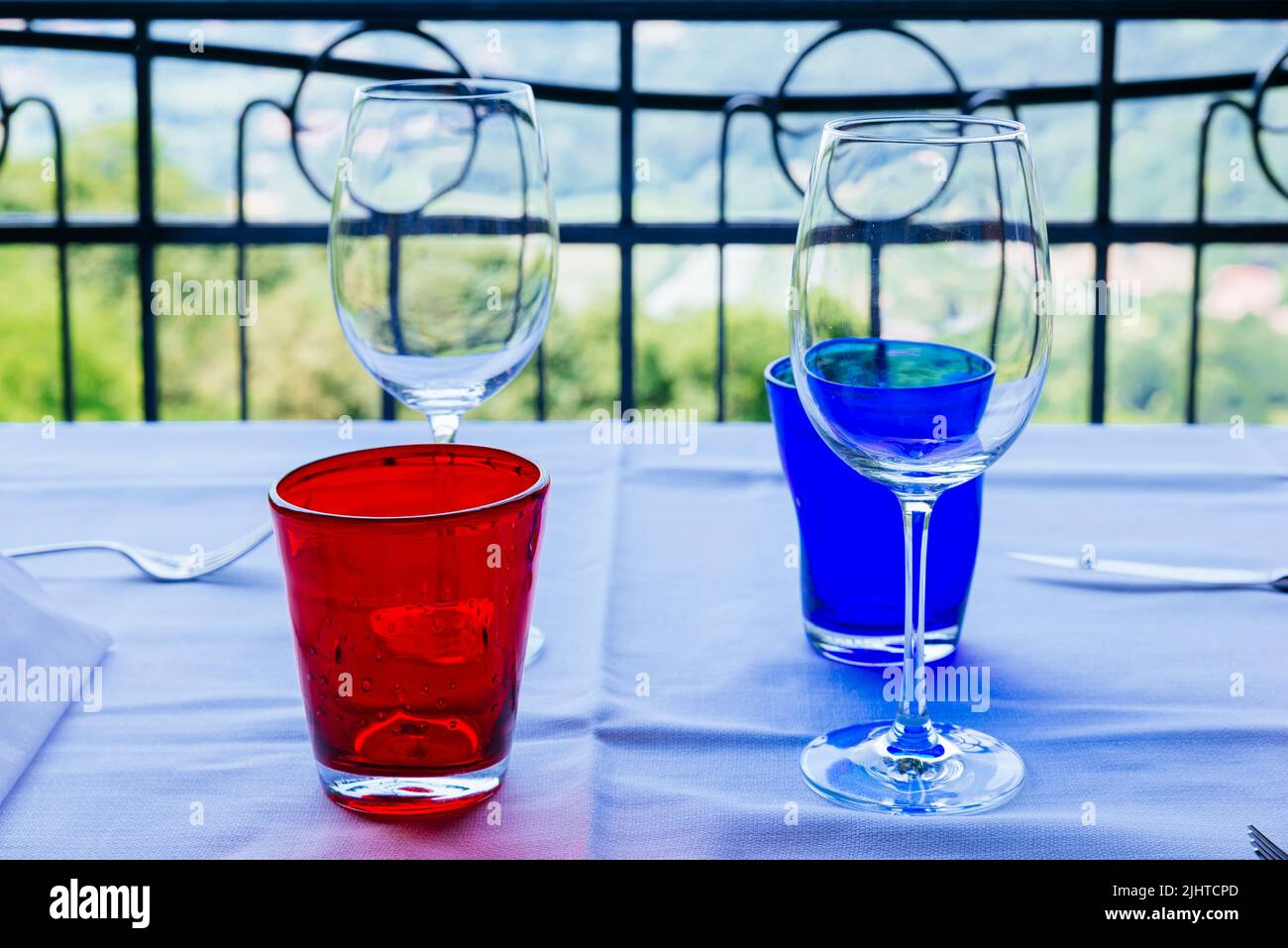 Tavolo in un ristorante. Bergamo, Lombardia, Italia, Europa Foto Stock