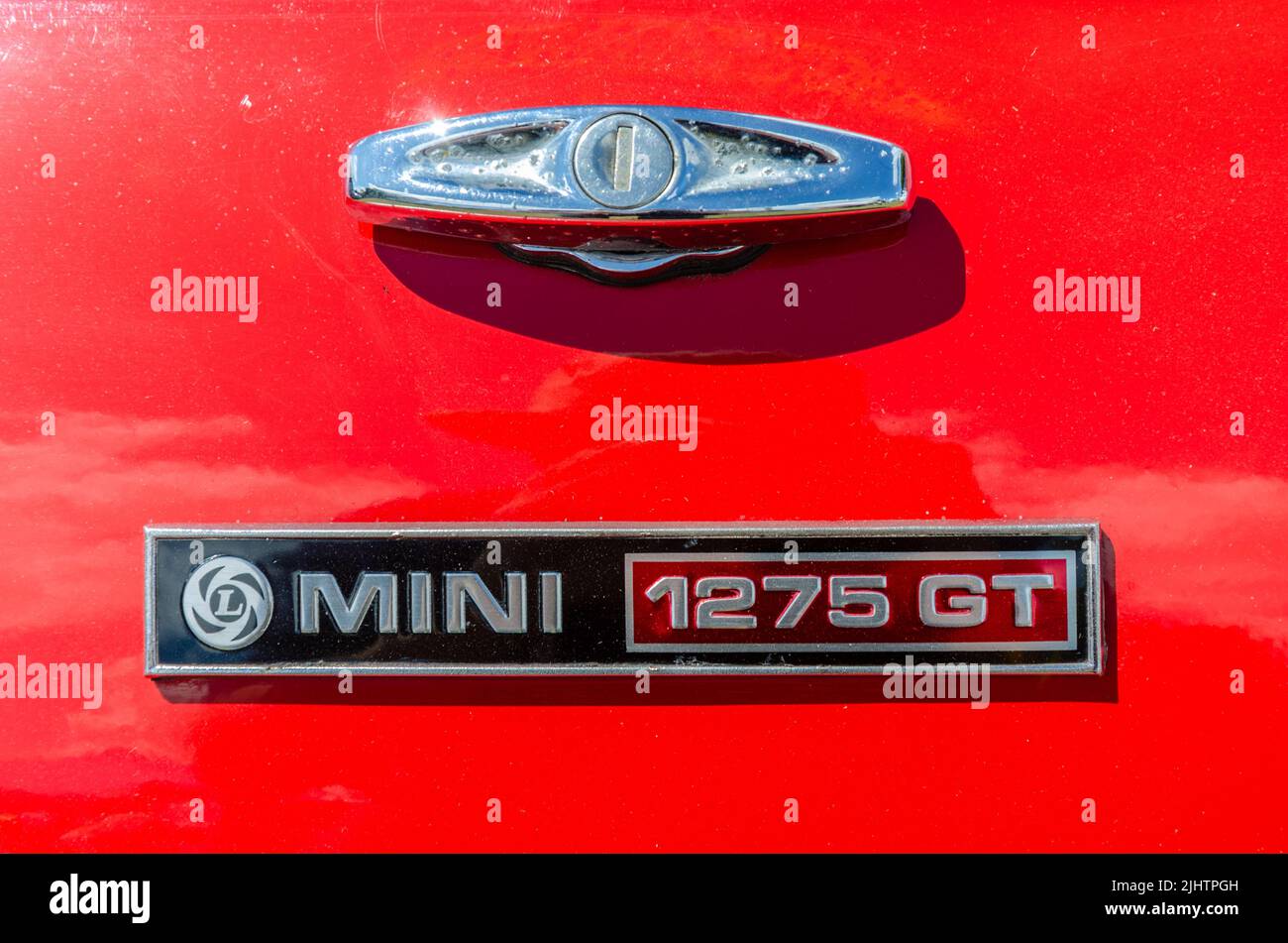 Vista ravvicinata del badge Mini 1275 GT al Berkshire Motor Show di Reading, Regno Unito Foto Stock