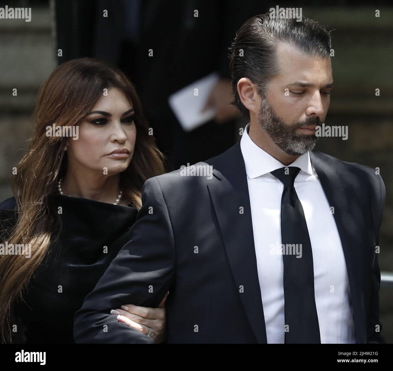 New York, Stati Uniti. 20th luglio 2022. Right Donald Trump e la sua ragazza Kimberly Guilfoyle arrivano per il funerale di Ivana Trump, la prima moglie dell’ex presidente Donald Trump, mercoledì 20 luglio 2019 a New York City. Foto di Peter Foley/UPI Credit: UPI/Alamy Live News Foto Stock