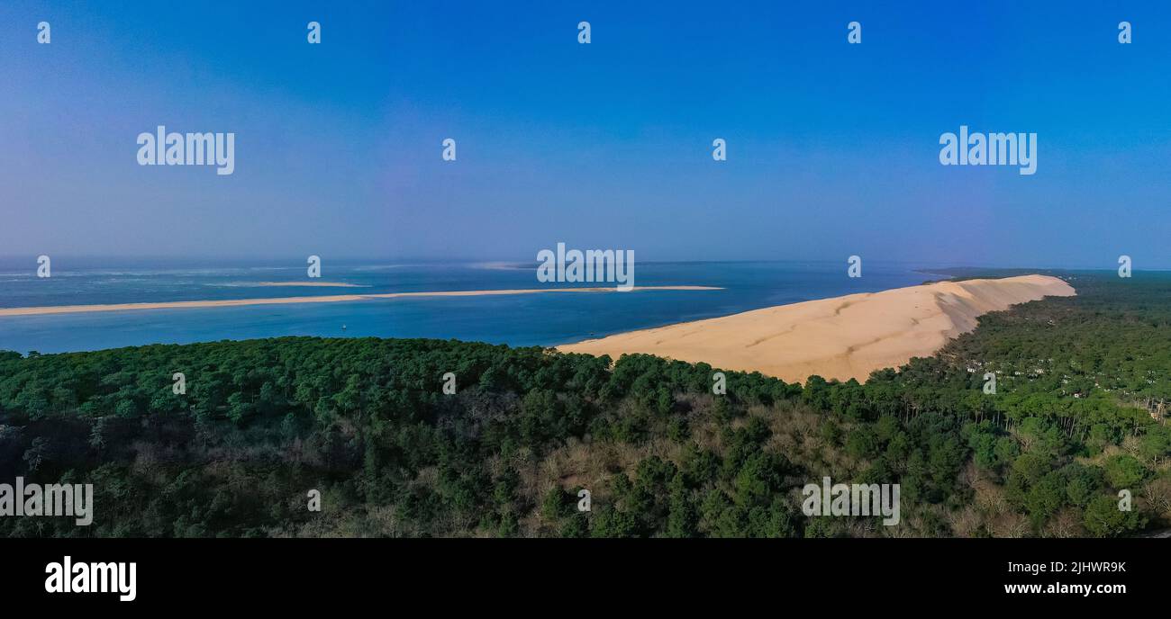 FRANCIA. GIRONDA (33) BACINO DI ARCACHON, VEDUTA AEREA DI TESTE DE BUCH, PYLA-SUR-MER, DUNE DU PILAT. AREA FORESTALE CHE PER LO PIÙ BRUCIARONO NEL LUGLIO 2022 Foto Stock