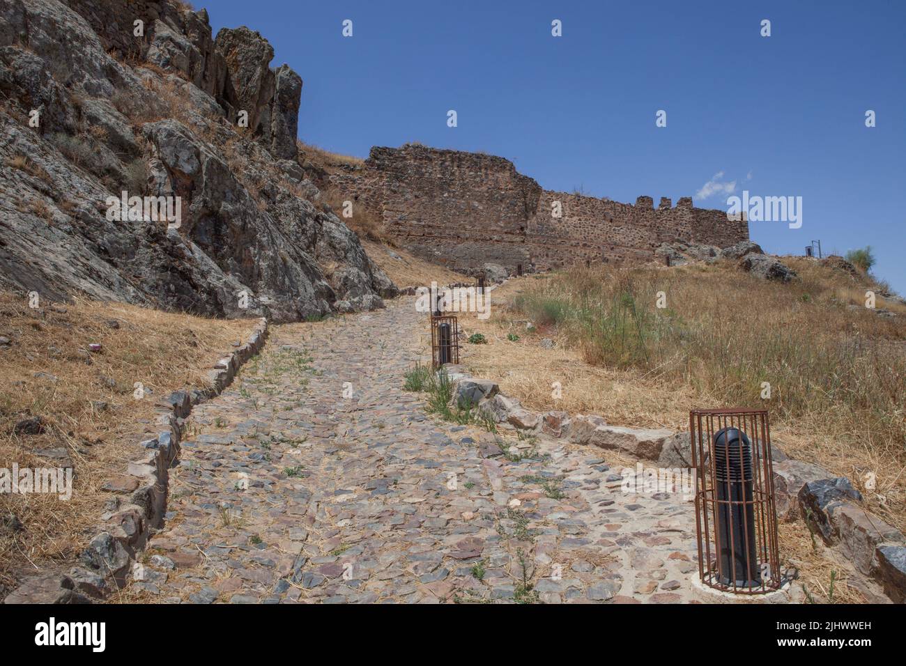 Magacela rimane foststress, Badajoz, Extremadura, Spagna. L'origine della fortezza era creduta pre-romana Foto Stock