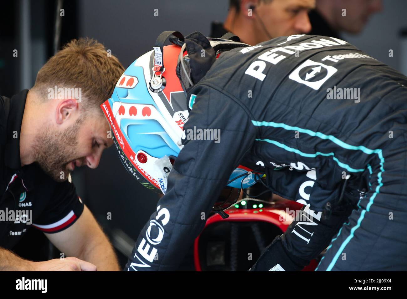 luglio 21 2022 le Castellet, Francia - F1 2022 GP di Francia - giorno di preparazione - Nyck De Vries (HOL) Mercedes W13 e Test driver Foto Stock