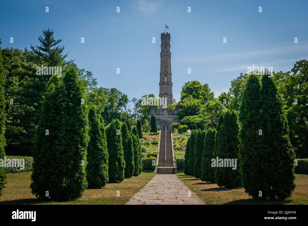 Battlefield Monument, al 77 di King Street West, fa parte dello Stoney Creek Battlefield Park. Il monumento si trova all'angolo sud-est di Centennia Foto Stock