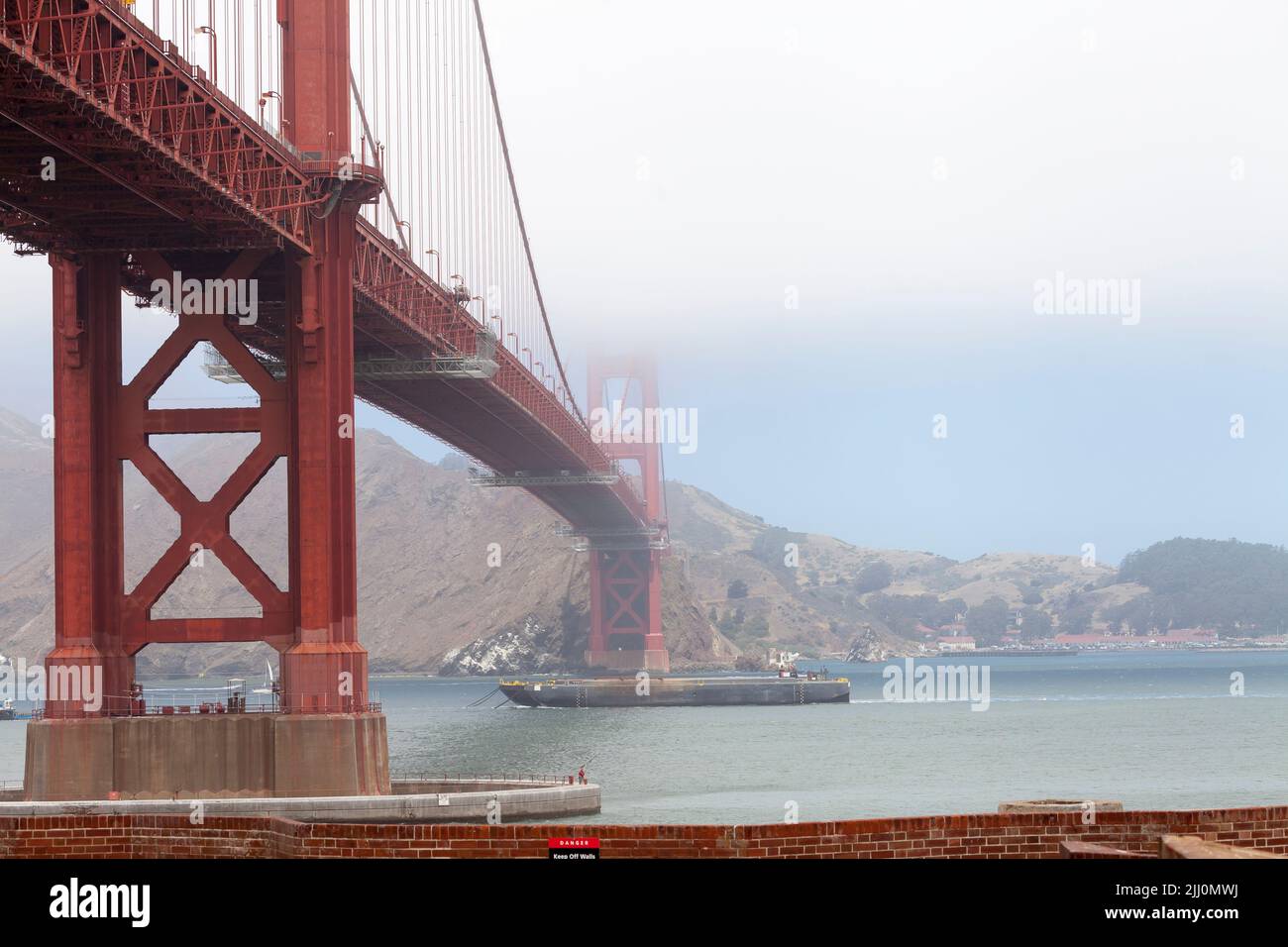 Vista del Golden Gate Bridge da Fort Point, San Francisco, California, USA Foto Stock