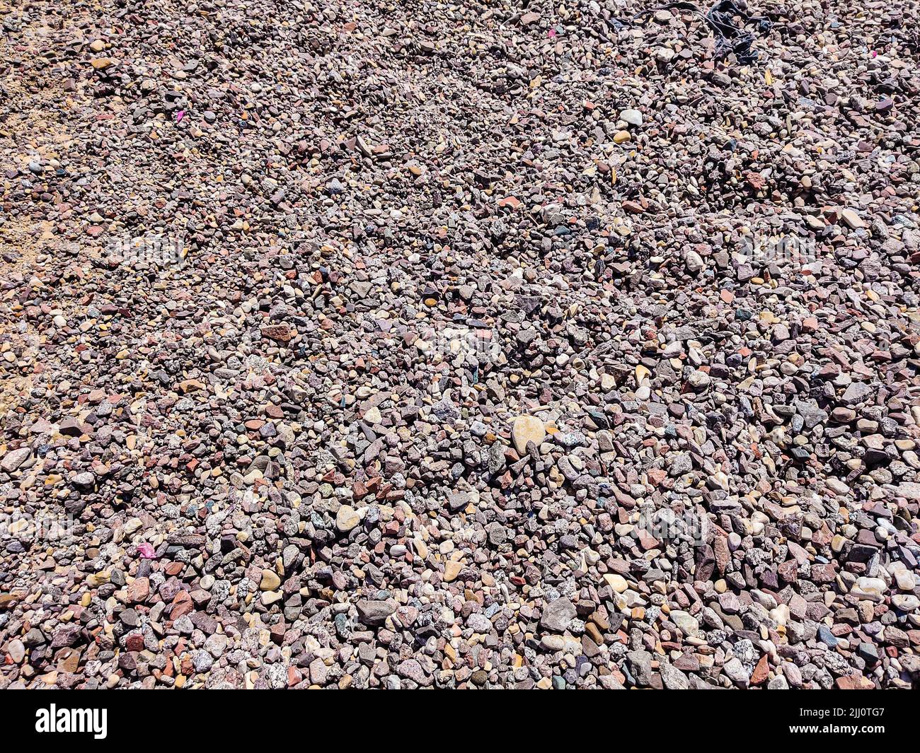 Pietre e rocce sulla riva del mare di Ras Shitan, Dahab, Sinai, Egitto Foto Stock