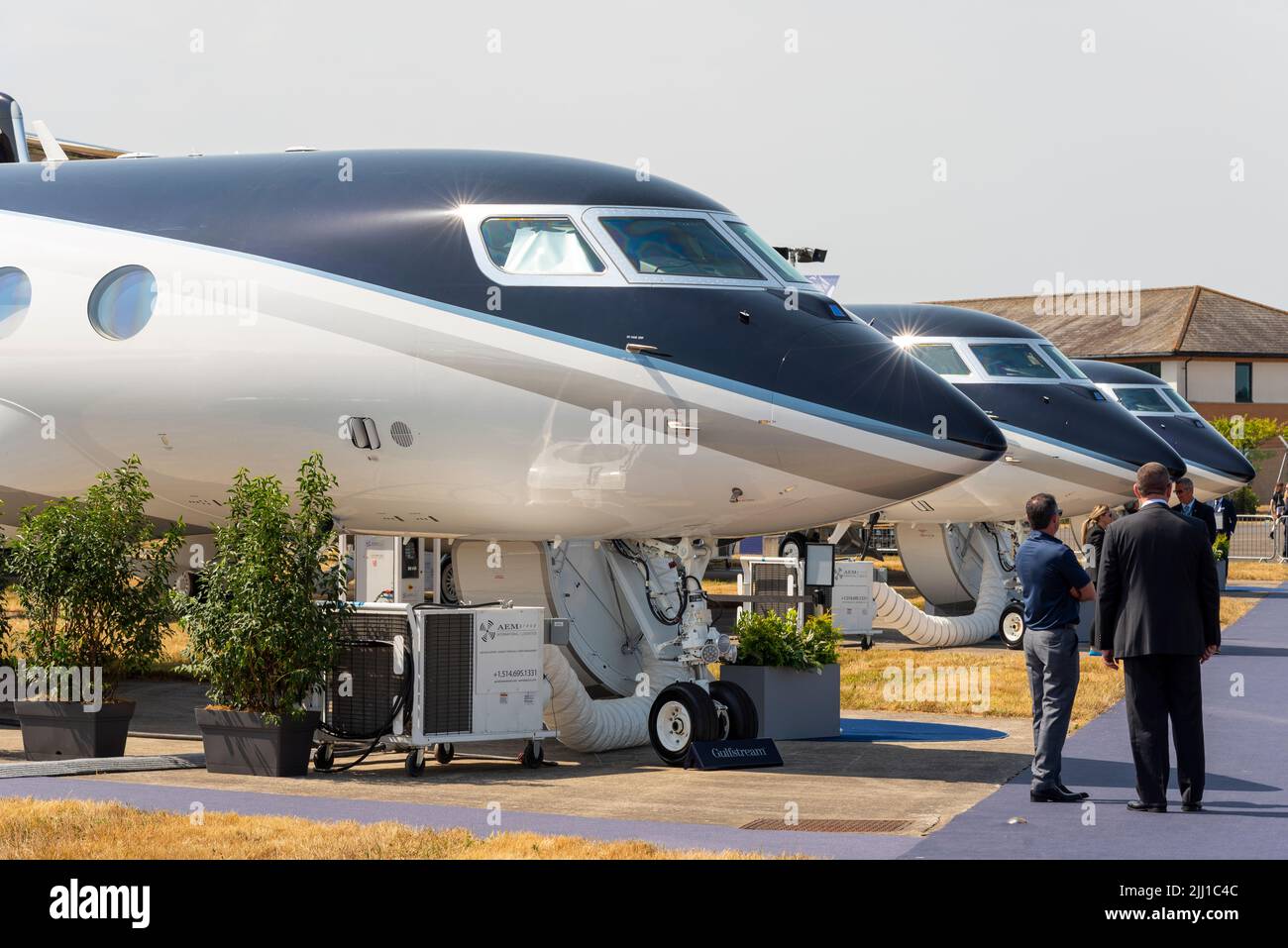 Gli aerei a reazione di Gulfstream al Farnborough International Airshow 2022. Varietà di jet privati, aerei executive in mostra Foto Stock