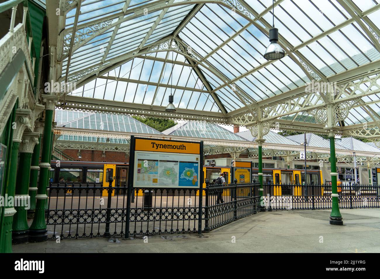 Stazione di Tynemouth, sulla Tyne and Wear Metro, a Tynemouth, North Tyneside, Regno Unito. Foto Stock