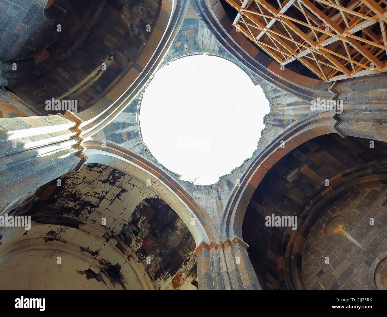 Cupola collassata della Cattedrale dell'antica città di Ani, Turchia Foto Stock