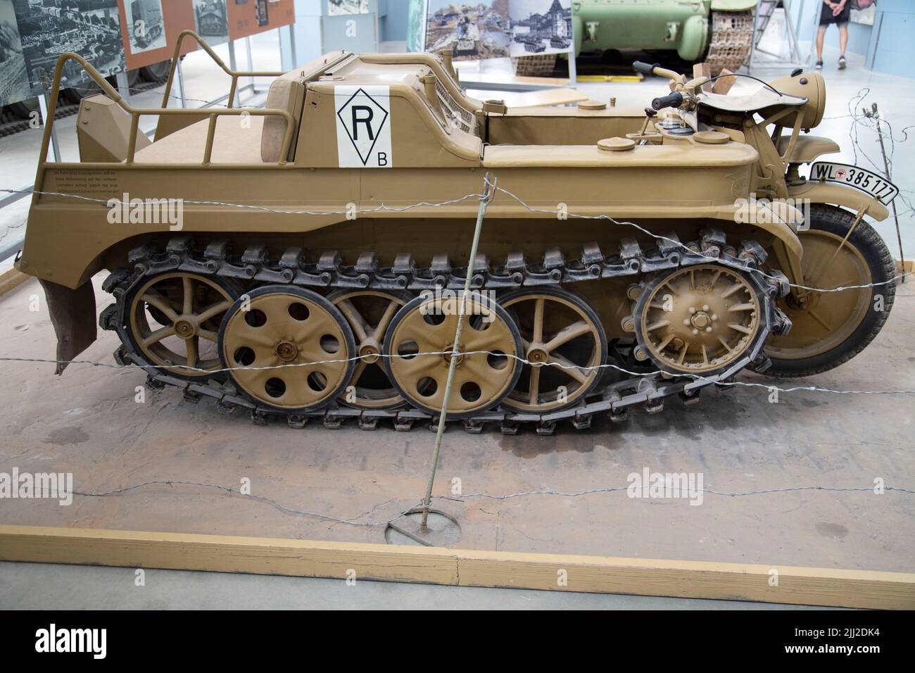 Esercito tedesco WW II Marchiatura del veicolo militare su un SdKfz 2 Kettenkrad, Bovington Tank Museum, Dorset, Regno Unito Foto Stock