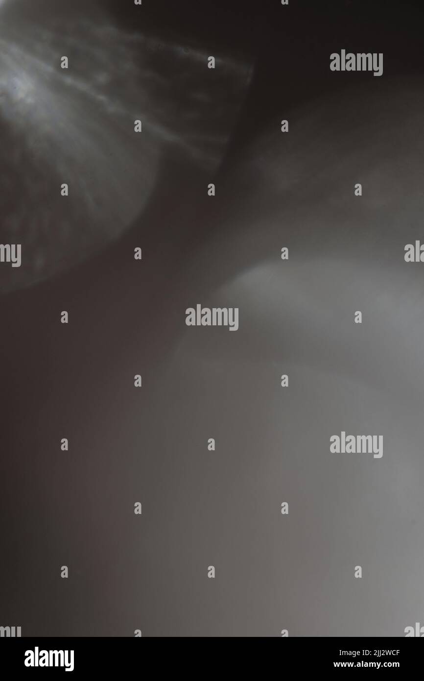 l'obiettivo ottico è una luce soffusa e sfocata che risplende in modo reale Foto Stock