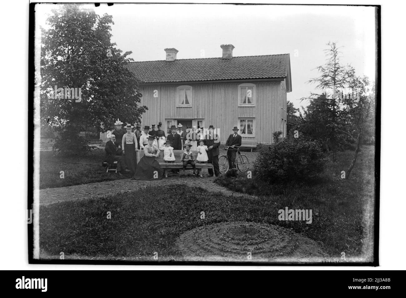 Edificio, due piani casa di coppia, sei parti. 18 People.Oskar Andersson Foto Stock