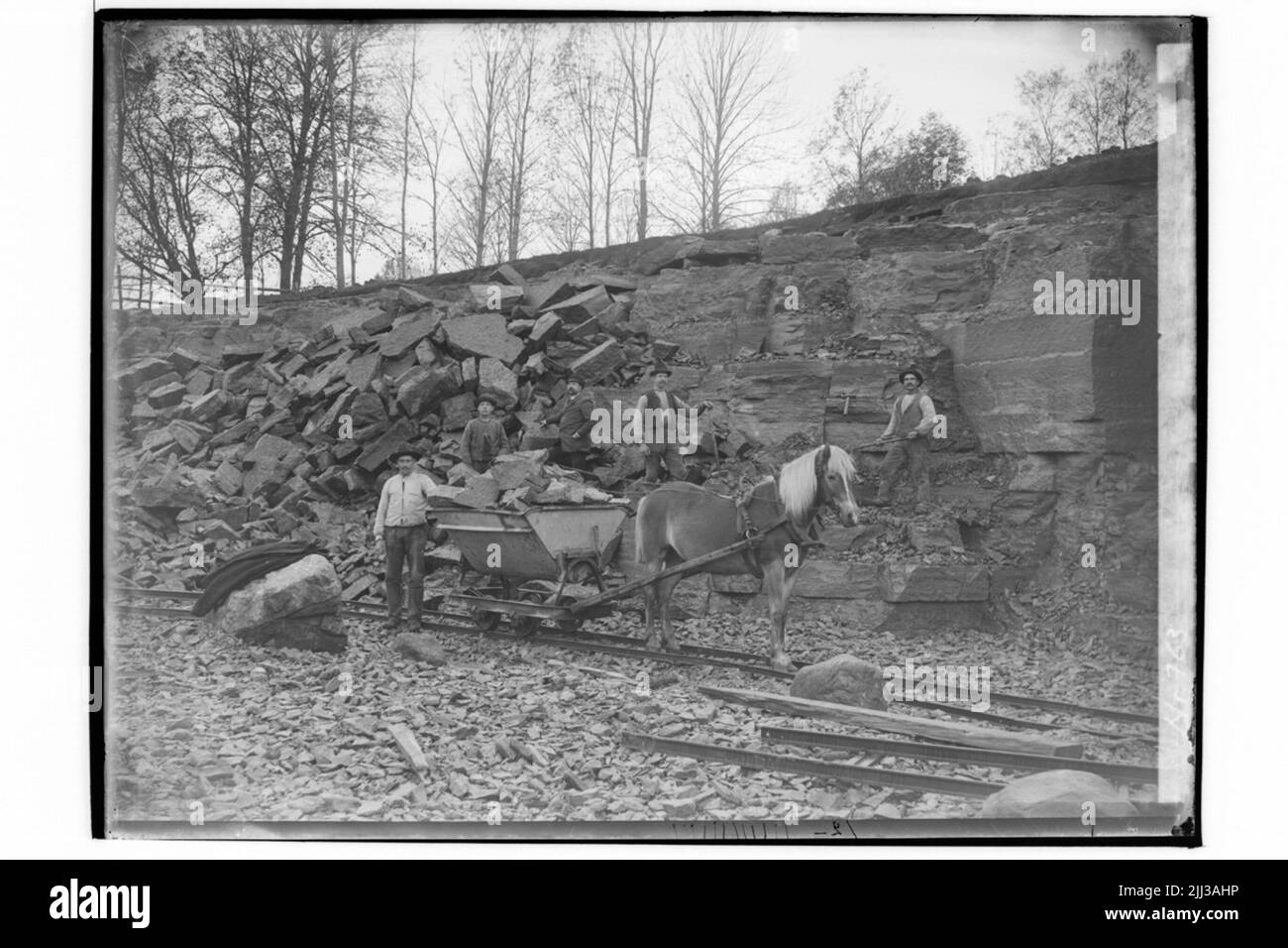 Cava, 4 persone. Ispettore G.F. Pettersson Foto Stock
