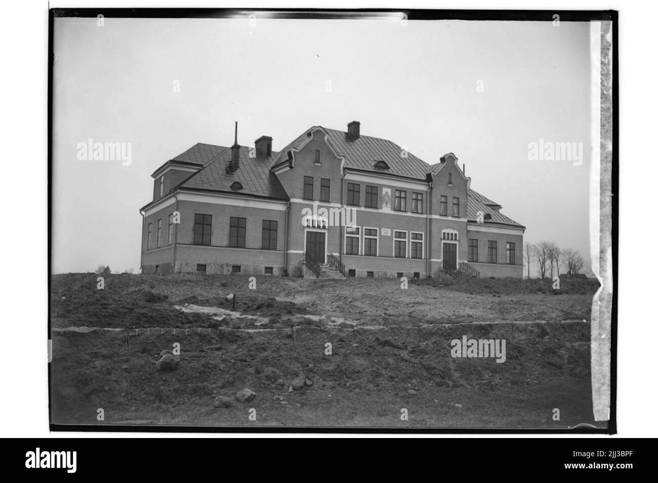 Almby New School, edificio scolastico a due piani con fornello frontale. Foto Stock