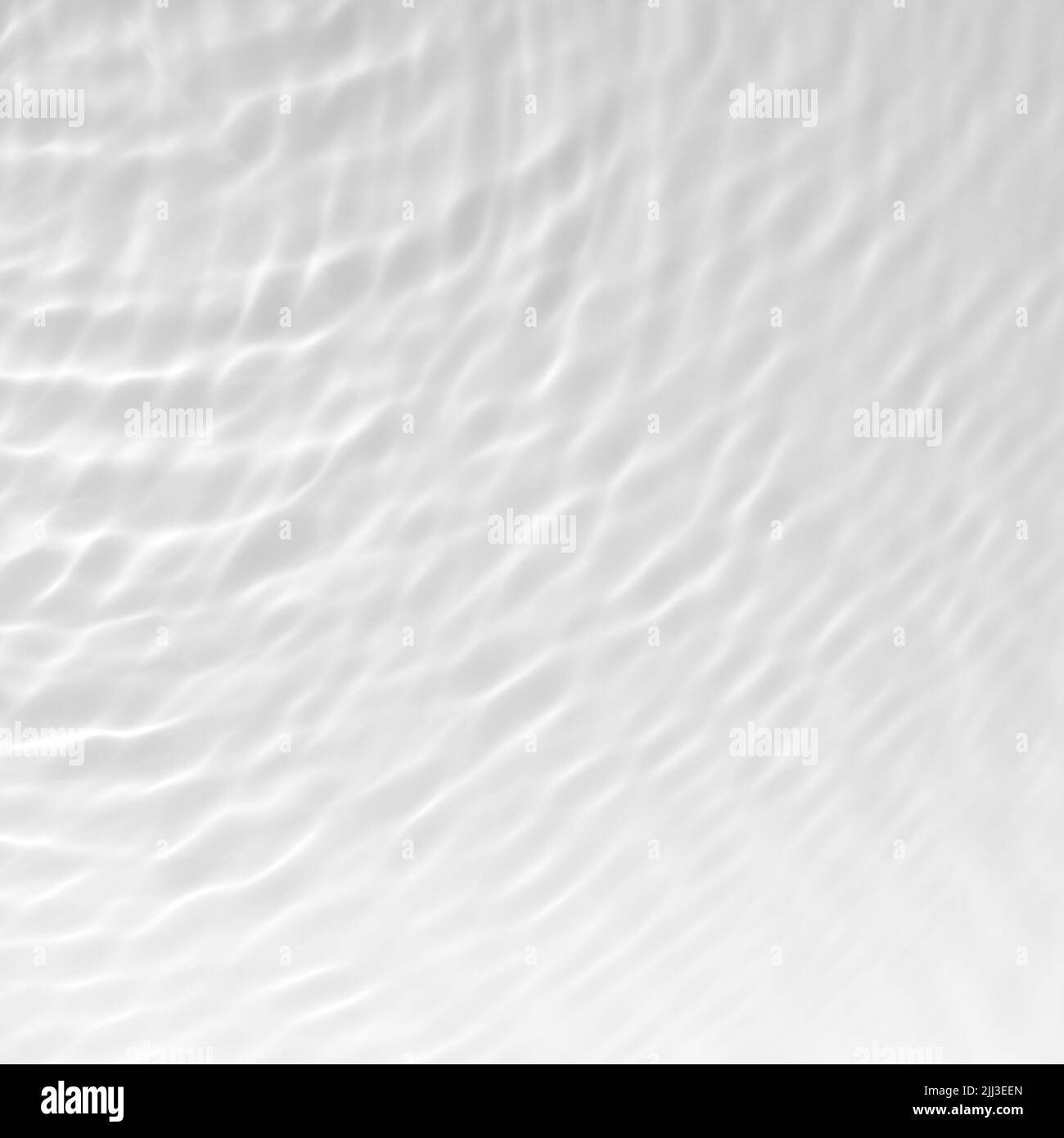Texture dell'acqua con riflessi del sole sull'effetto sovrapposizione dell'acqua per foto o mockup Organic light grigio drop shadow effetto caustico con onde e. Foto Stock