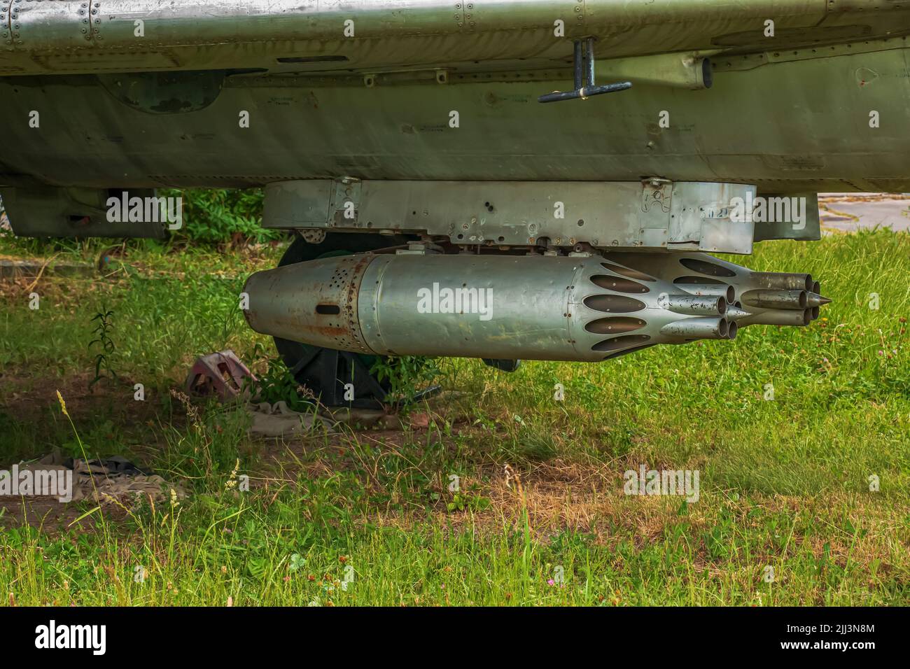 Aeroclub, Nitra, Slovacchia - 06.13.2022: Sukhoi Su7 Fitter-A caccia-bombardiere, ala spazzata, guerra fredda, aerei sovietici. Foto Stock