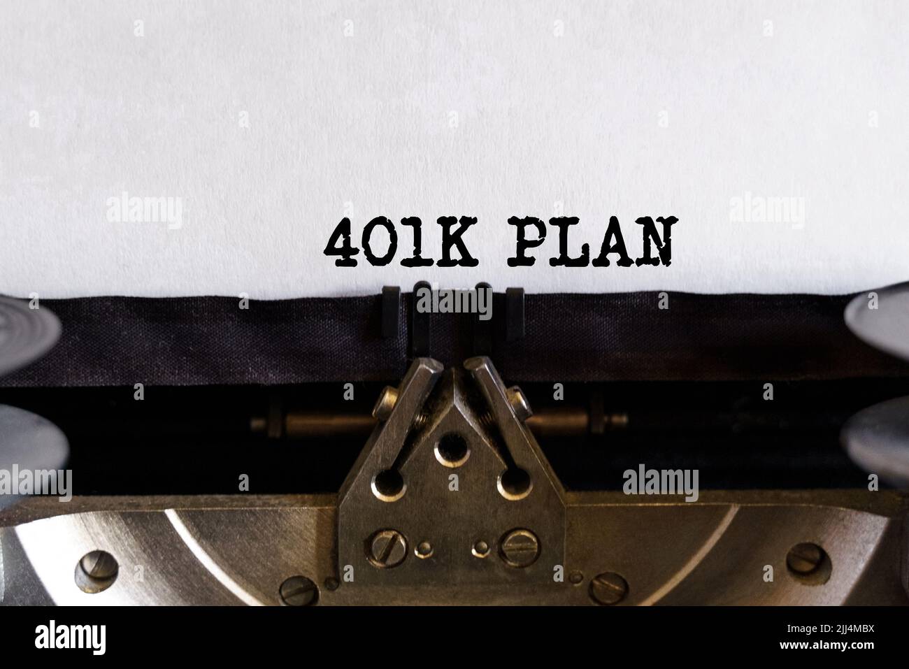 Finanza e business concept. Macchina da scrivere vintage con testo digitato - PIANO 401K Foto Stock