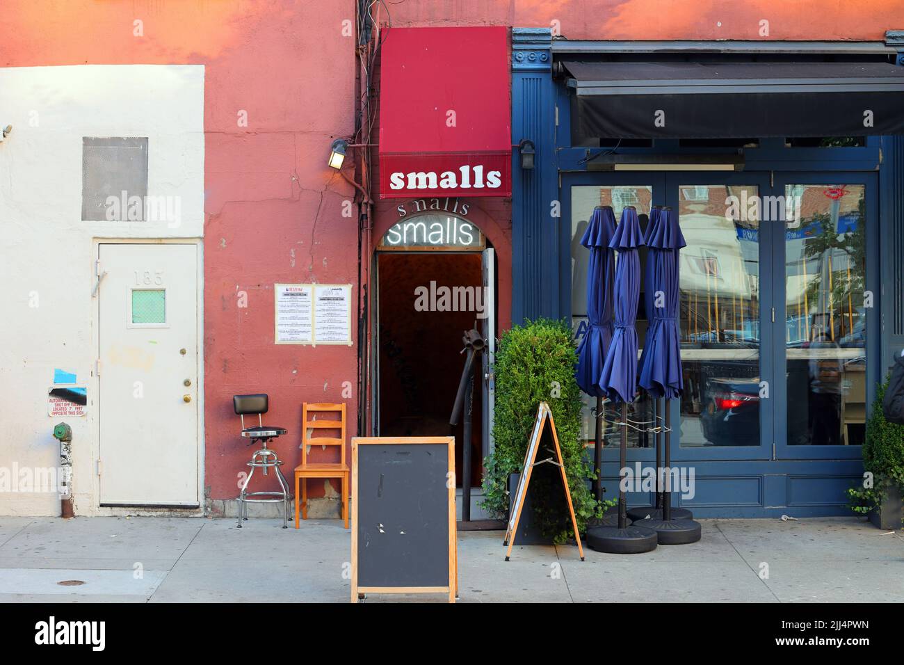 Smalls Jazz Club, 183 W 10th St, New York, foto del negozio di New York di un club musicale seminterrato nel quartiere Greenwich Village di Manhattan. Foto Stock