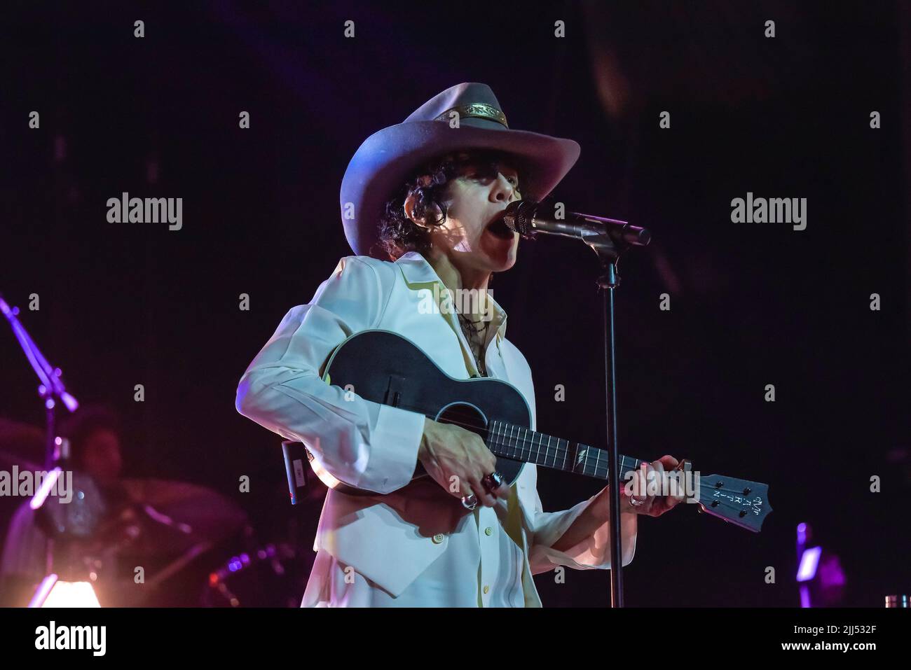 Roma, Italia. 22nd luglio 2022. Laura Pergolizzi (LP) durante il concerto del Roma Summer Fest 2022 all'Auditorium Parco della Musica di Roma. (Foto di Roberto Bettacchi/Pacific Press) Credit: Pacific Press Media Production Corp./Alamy Live News Foto Stock