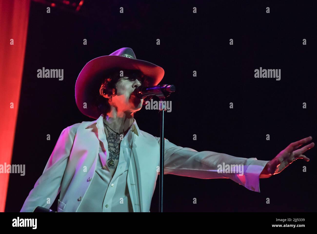 Roma, Italia. 22nd luglio 2022. Laura Pergolizzi (LP) durante il concerto del Roma Summer Fest 2022 all'Auditorium Parco della Musica di Roma. (Foto di Roberto Bettacchi/Pacific Press) Credit: Pacific Press Media Production Corp./Alamy Live News Foto Stock