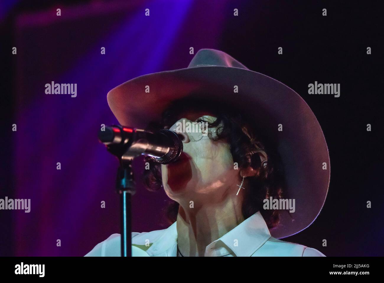 Roma, Italia. 22nd luglio 2022. Laura Pergolizzi (LP) durante il concerto del Roma Summer Fest 2022 presso l'Auditorium Parco della Musica di Roma, Italia, il 22 luglio 2022. (Foto di Roberto Bettacchi/Pacific Press/Sipa USA) Credit: Sipa USA/Alamy Live News Foto Stock