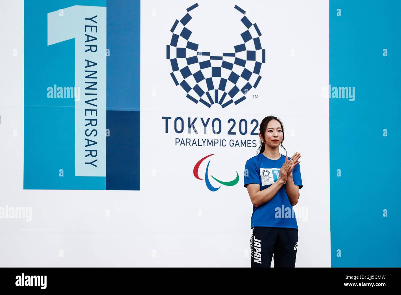 Tokyo, Giappone. 23rd luglio 2022. Akiyo Noguchi Tokyo 2020 medaglia olimpica di arrampicata sportiva la medaglia di bronzo combinata femminile partecipa alla cerimonia di un anno dei Giochi di Tokyo 2020 allo Stadio Nazionale del Giappone. Credit: ZUMA Press, Inc./Alamy Live News Foto Stock