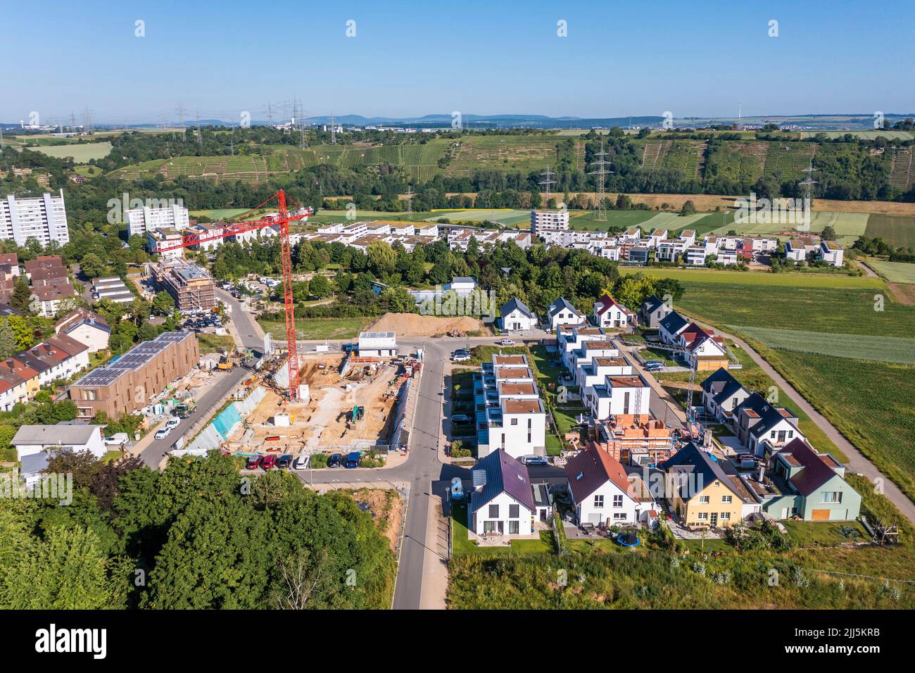 Germania, Baden-Wurttemberg, Ludwigsburg, veduta aerea del cantiere nel mezzo di un moderno sobborgo Foto Stock