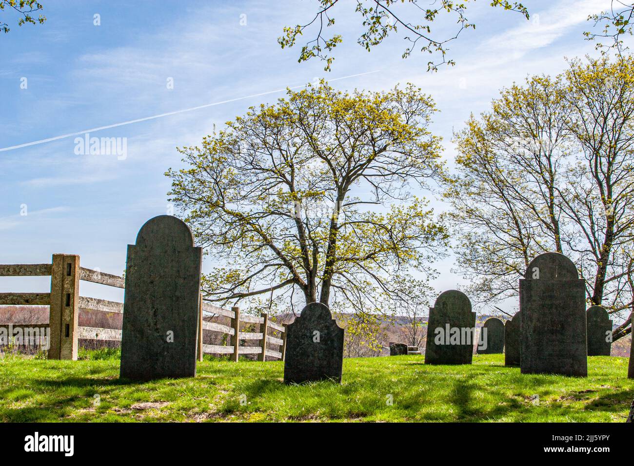 Un piccolo cimitero nel centro di New Braintree, Massachusetts Foto Stock