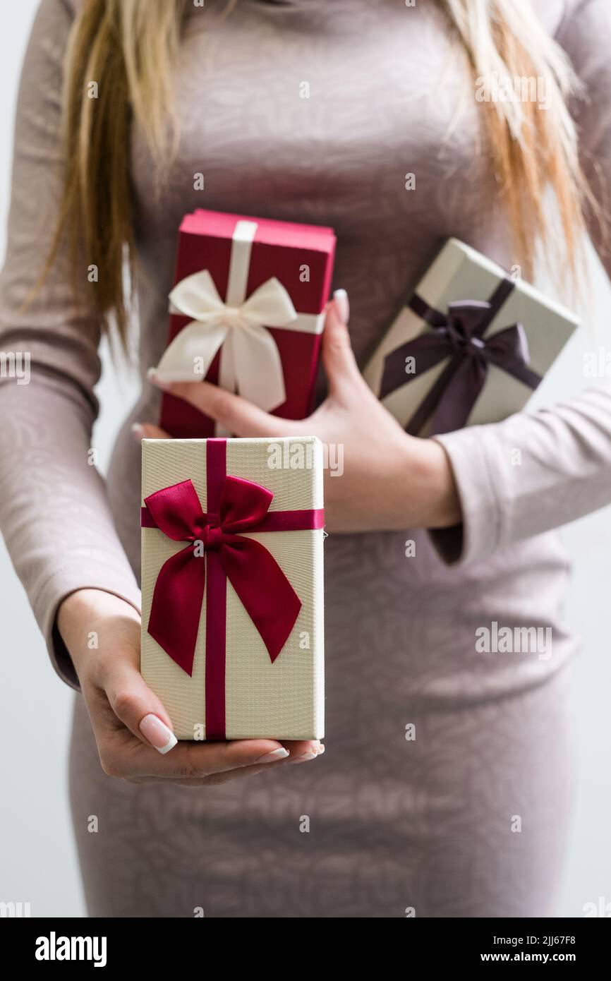 scelta regalo speciale regalo donna celebrazione Foto Stock