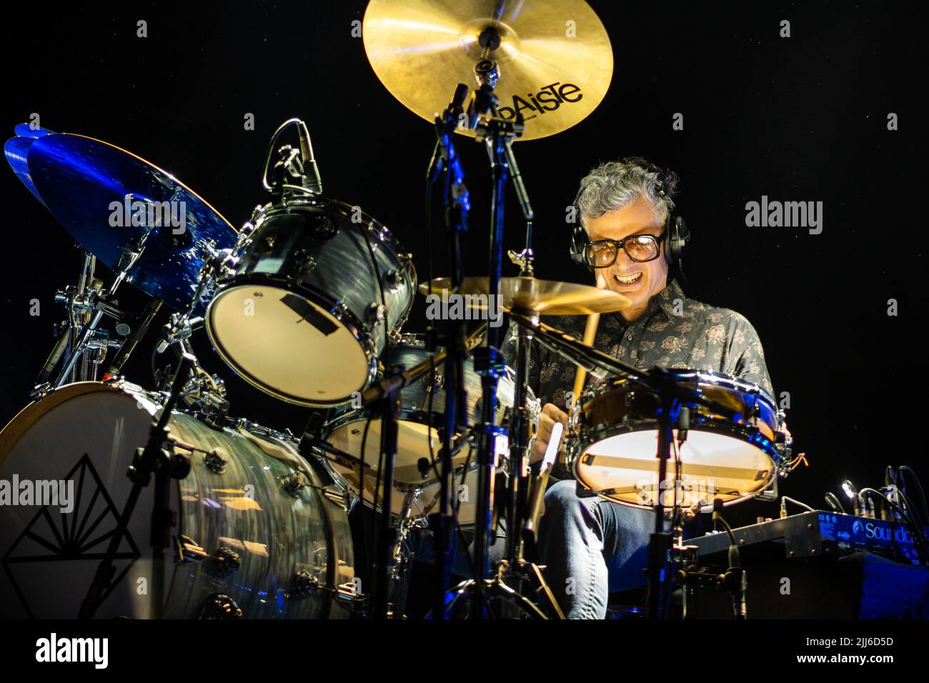 Diego Bartaburu si esibisce durante il concerto "No te va a gustar". Foto Stock