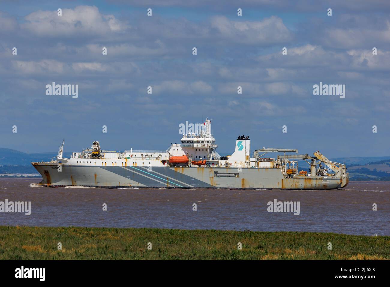 Strato di cavo decisivo verso il mare Foto Stock