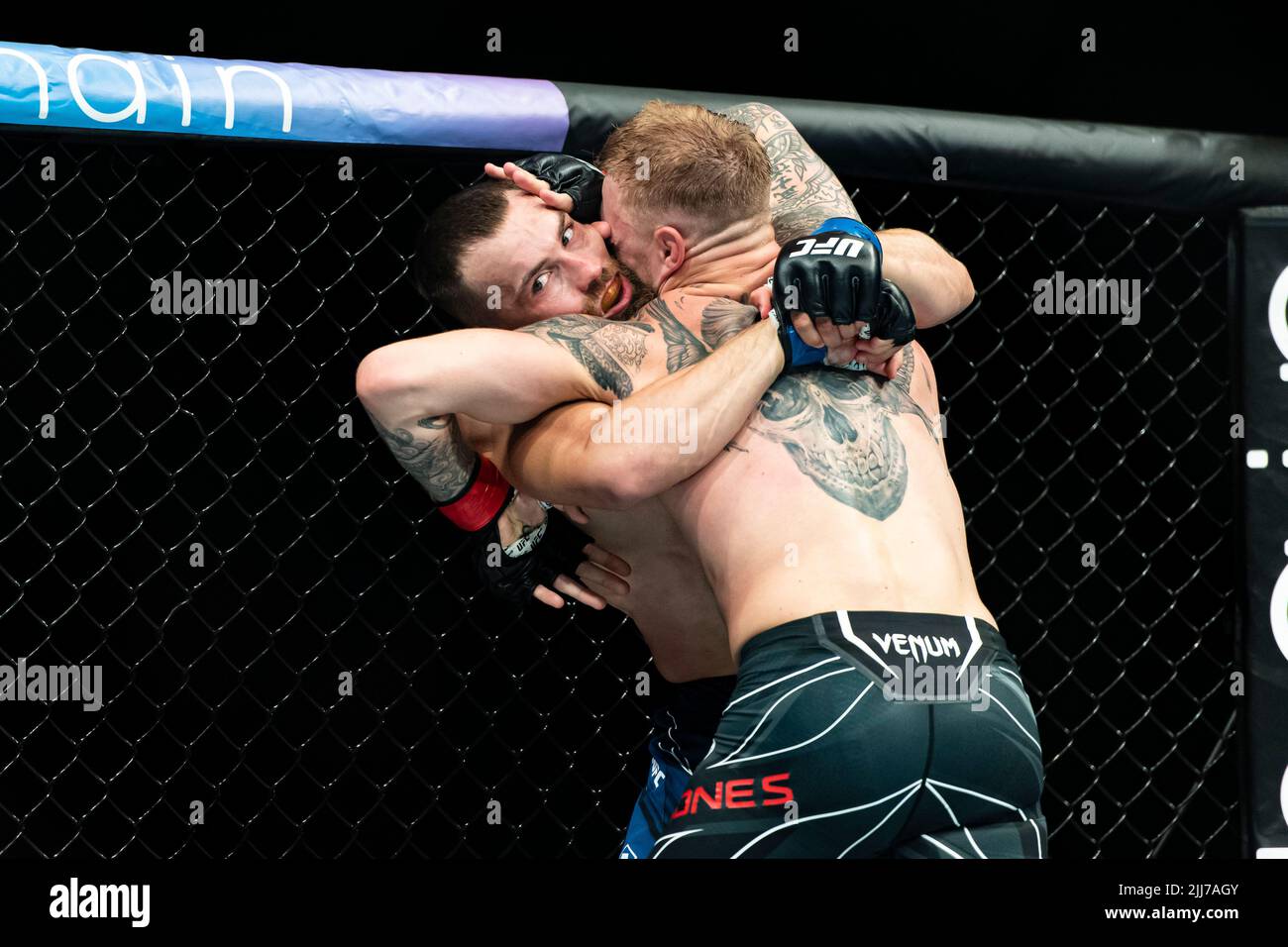 LONDRA, REGNO UNITO. 23th Lug 2022. Mason Jones vs Ludovit Klent - UFC Lightweight durante Under Main Card UFC presenta Blaydes vs Aspinall - UFC Heavyweight alla O2 Arena sabato 23 luglio 2022 a LONDRA REGNO UNITO. Credit: Taka G Wu/Alamy Live News solo per uso editoriale, licenza richiesta per uso commerciale. Nessun utilizzo nelle scommesse, nei giochi o nelle pubblicazioni di un singolo club/campionato/giocatore. Foto Stock