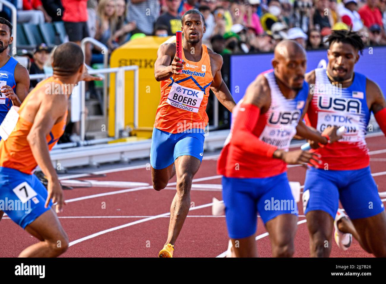 EUGENE, STATI UNITI - LUGLIO 23: Iayah Boers of the Netherlands che gareggia sul relay Men's 4x 400m durante il World Athletics Championships il 23 luglio 2022 a Eugene, Stati Uniti (Foto di Andy Astfalck/BSR Agency) Atletiekunie Foto Stock