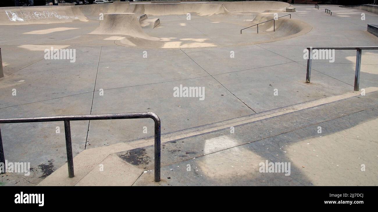 Skateboard Park nel William Cann Civic Center di Union City, California Foto Stock