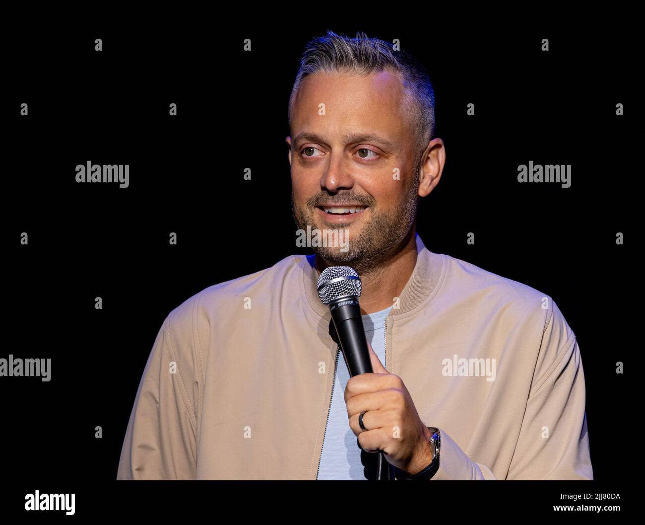 Honolulu, HI, USA. 23rd luglio 2022. Nate Bargatze si esibisce presso la Blaisdell Concert Hall di Honolulu, HI il 23 luglio 2022. Credit: Erik Kabik Photography/Media Punch/Alamy Live News Foto Stock