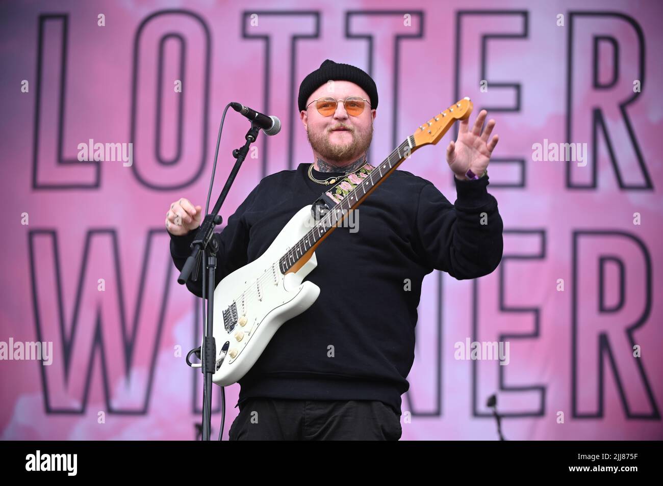 Vincitori della lotteria che si esibiscono al Tramlines Festival , UK , 23.07.2022 Foto Stock
