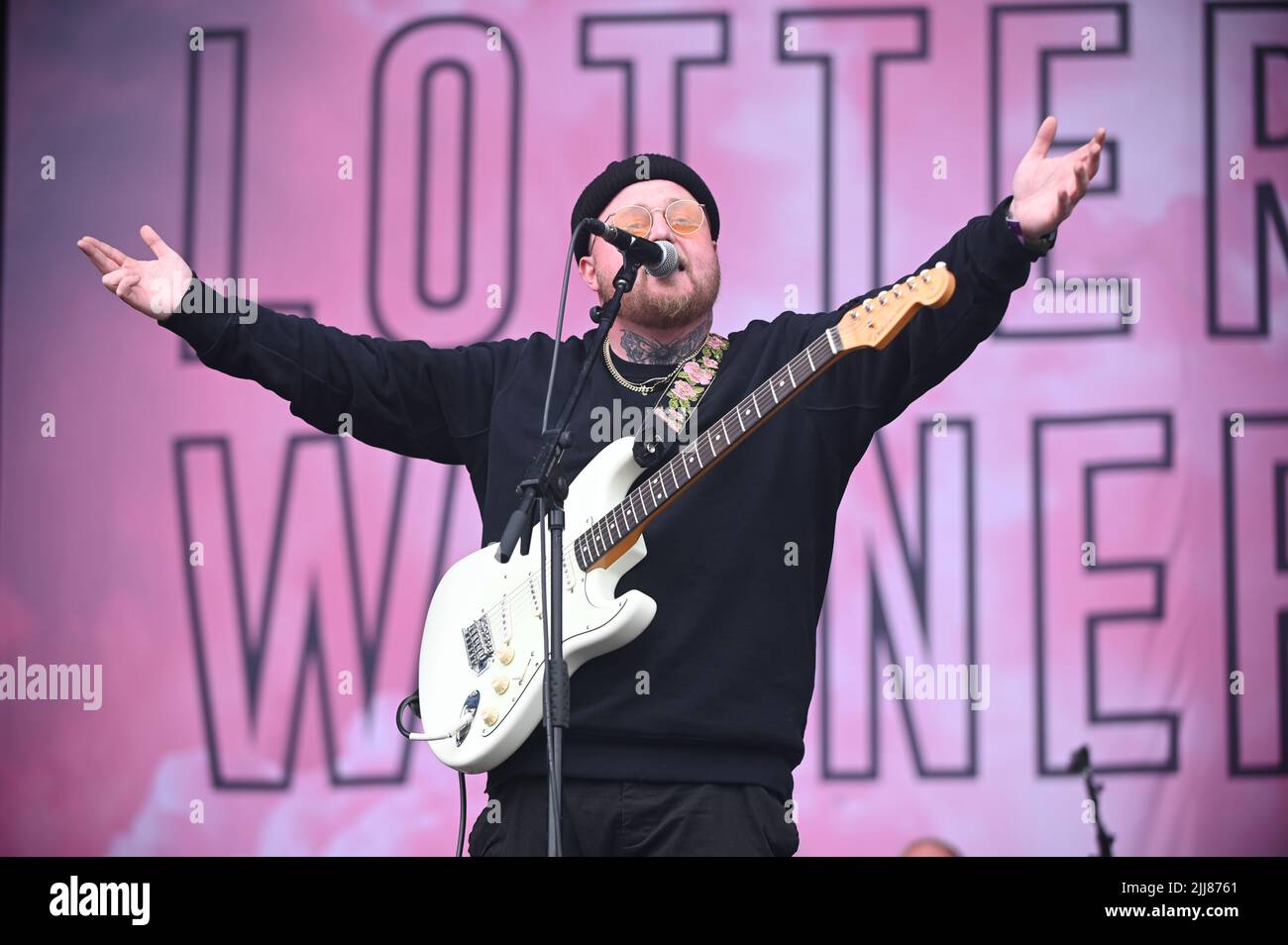 Vincitori della lotteria che si esibiscono al Tramlines Festival , UK , 23.07.2022 Foto Stock